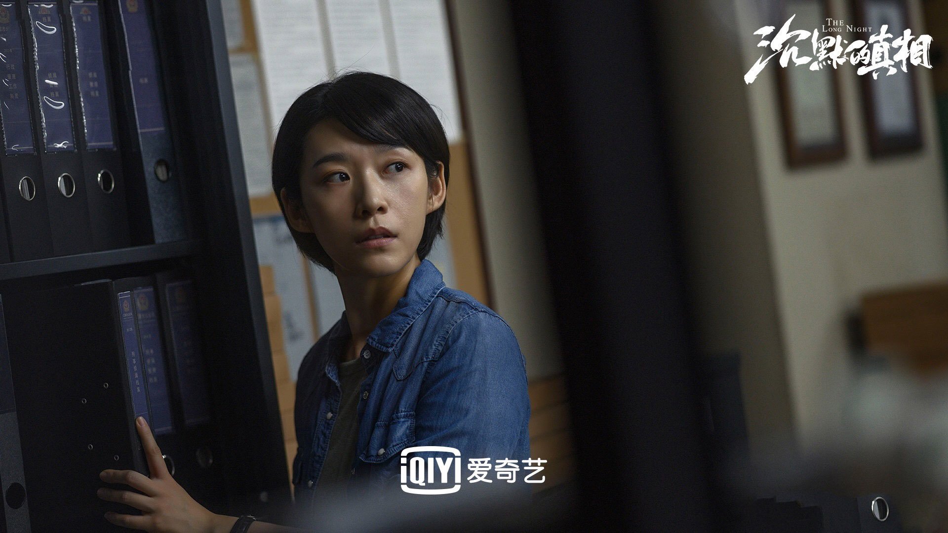 kaiyun网站-内线对决：篮下争夺战的激烈场面，篮球内线对抗教学视频