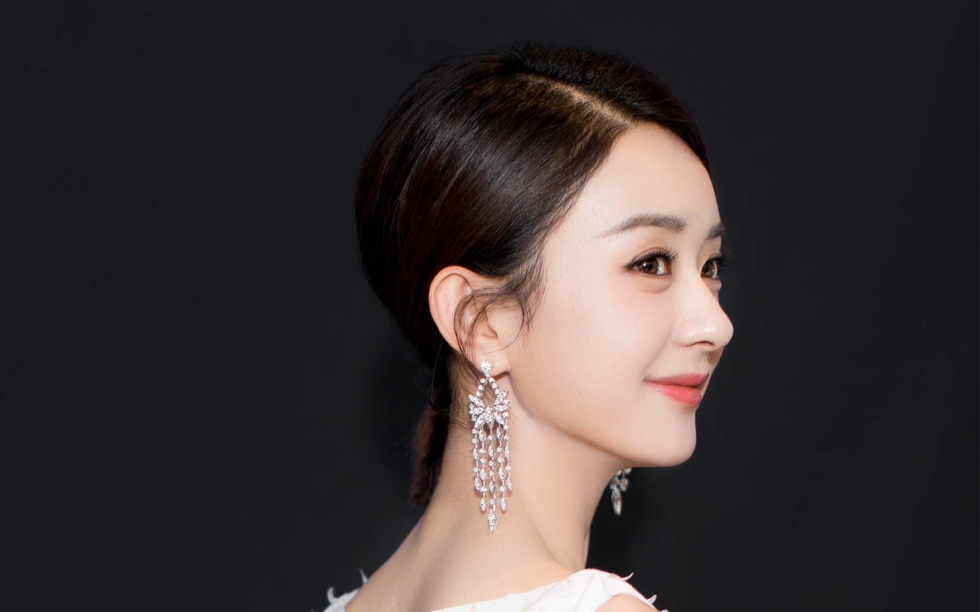 开云体育-欧洲杯战局布满变数：策略变化胜负关键！，欧洲杯迎来结局